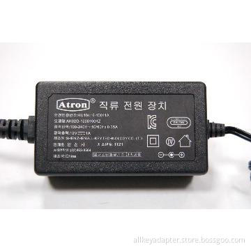 Desktop adapter